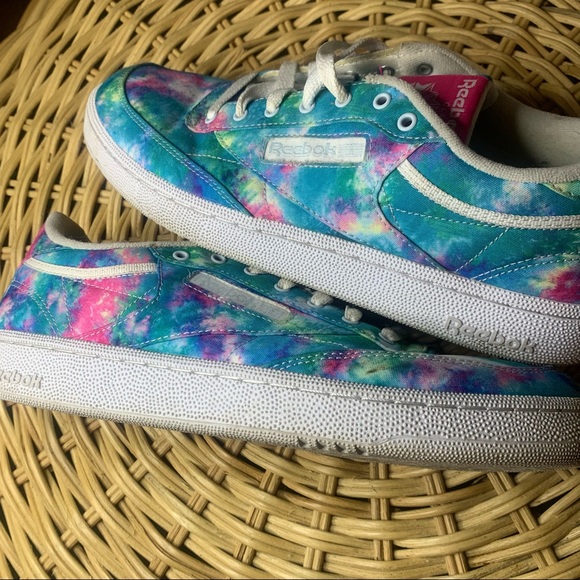 Reebok Shoes - Classic Reebok RARE Tie Dye